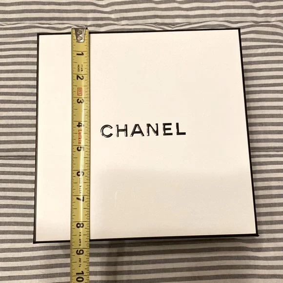 CHANEL Boxes -ONLY BOXES & BAG - no perfume inside. - Picture 7 of 9